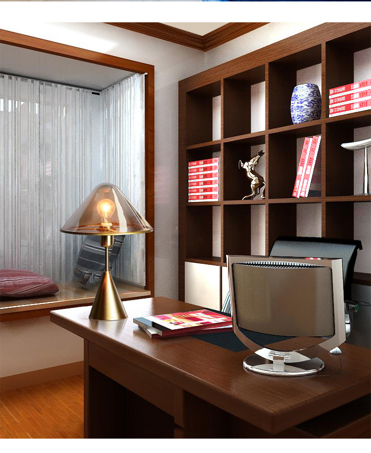 Лампа конус стеклянная 3